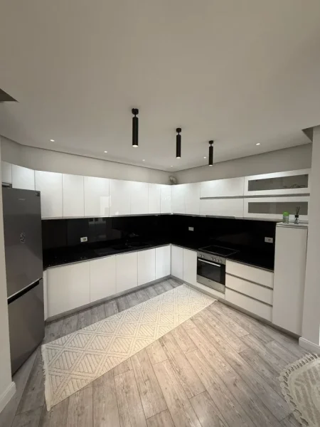 Tirane, shitet apartament 2+1 Kati 7, 85 m² 125.000 € (astir)