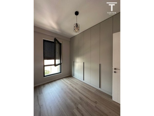 Tirane, jepet me qera apartament 2+1 Kati 4, 103 m² 1000 € (Rezidenca Erli, Rruga Xhanfize Keko, Porcelan, Tiranë, TT 2182)