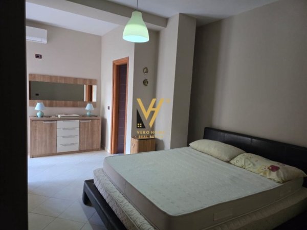 Tirane, jepet me qera apartament 2+1+Ballkon Kati 1, 100 m² 600 € (KOPSHTI BOTANIK)
