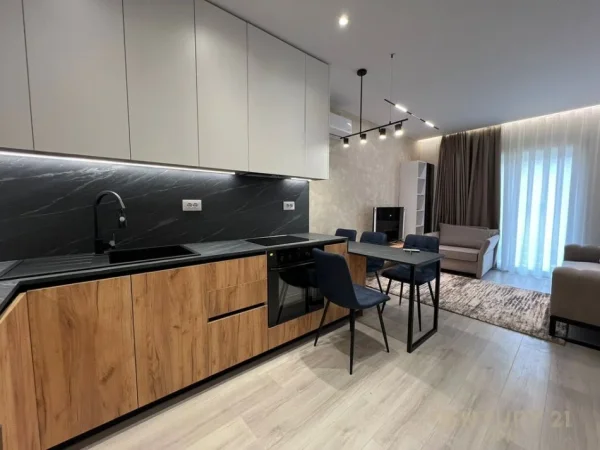 Tirane, jepet me qera apartament 1+1 Kati 2, 60 m² 800 € (Rr.Kodra e Diellit)