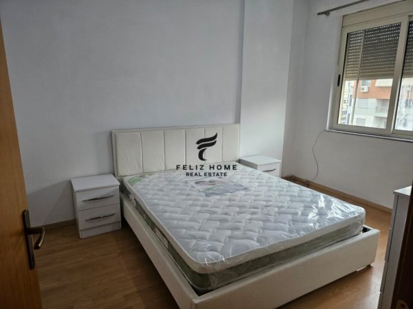 Tirane, jepet me qera apartament 2+1+Ballkon Kati 4, 88 m² 500 € (ASTIR)