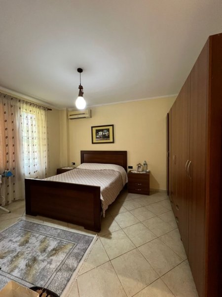 Tirane, jepet me qera apartament 2+1+Ballkon Kati 1, 95 m² 500 € (Don Bosko/Rruga Turhan Pashe Permeti)