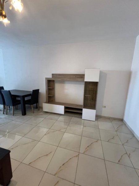 Durres, jepet me qera apartament 1+1 Kati 5, 50 m² 250 € 