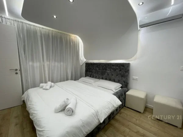 Tirane, jepet me qera apartament 1+1 Kati 1, 70 m² 650 € (21 dhjetori)
