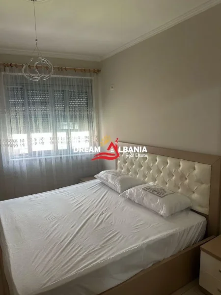 Tirane, jepet me qera apartament 2+1+Ballkon Kati 4, 85 m² 400 € (Ne rrugen Llazi Miho, prane Bar Cormeum - ID 42215287)