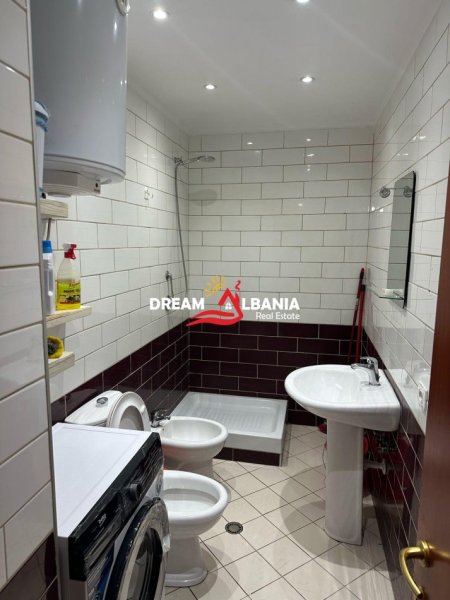 Tirane, jepet me qera apartament 2+1+Ballkon Kati 4, 85 m² 400 € (Ne rrugen Llazi Miho, prane Bar Cormeum - ID 42215287)
