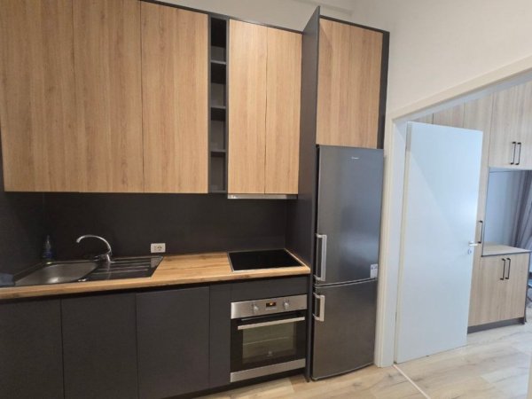 Tirane, jepet me qera apartament 1+1 Kati 0, 71 m² 550 € 