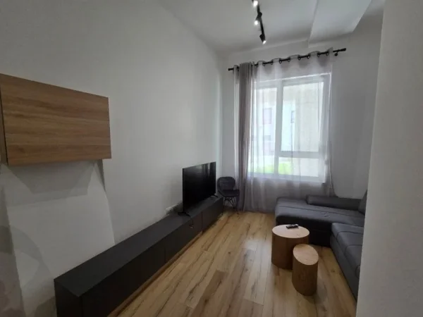Tirane, jepet me qera apartament 1+1 Kati 0, 71 m² 550 € 