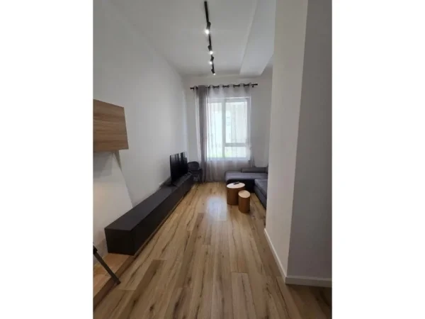 Tirane, jepet me qera apartament 1+1 Kati 0, 71 m² 550 € 