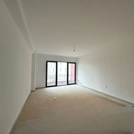 shitet apartament , 127 m² (Kompleksi Arlis)
