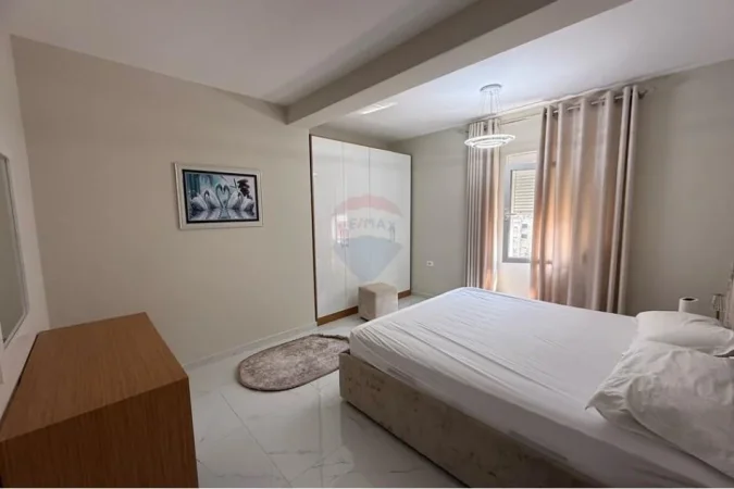 Tirane, jepet me qera apartament 1+1 , 70 m² 600 € (rruga haxhi hysen dalliu)