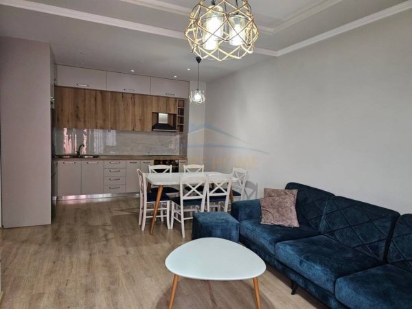 Tirane, shitet apartament 1+1 Kati 5, 71 m² 129.000 € 