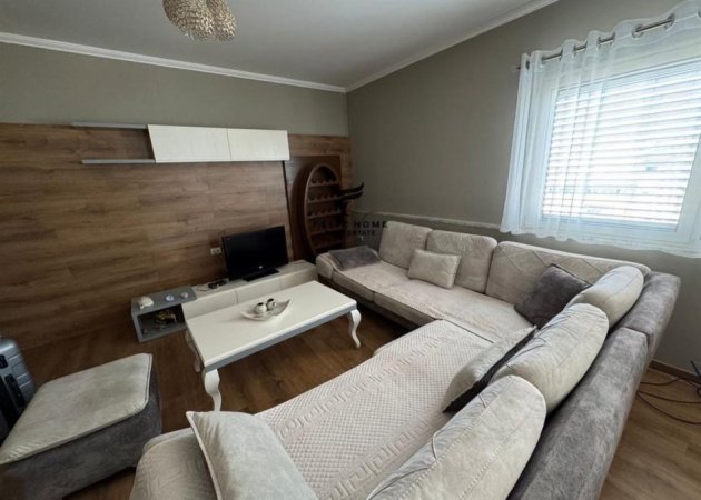 Tirane, jepet me qera apartament 2+1 Kati 8, 105 m² 700 € (DON BOSKO)
