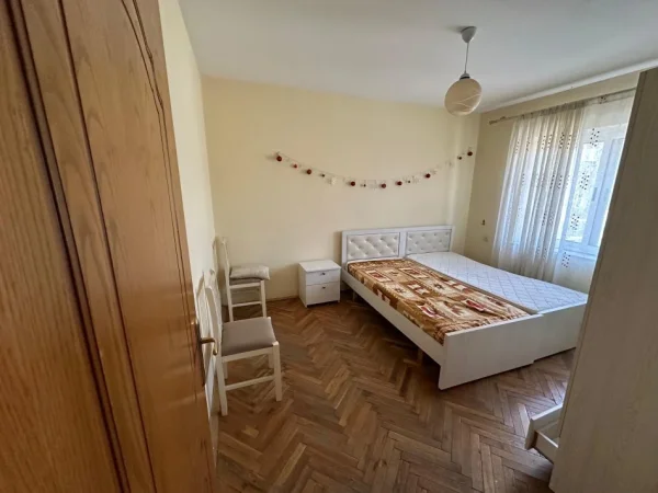 Tirane, shitet apartament 3+1+Ballkon Kati 3, 98 m² 178.000 € (rruga ifran tomin)