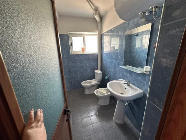 Tirane, shitet apartament 3+1+Ballkon Kati 3, 98 m² 178.000 € (rruga ifran tomin)