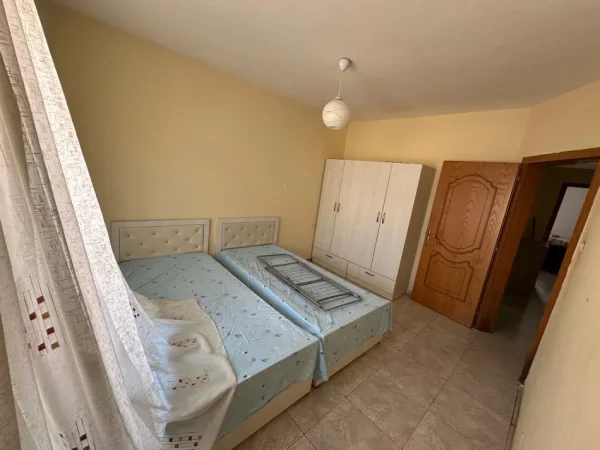 Tirane, shitet apartament 3+1+Ballkon Kati 3, 98 m² 178.000 € (rruga ifran tomin)