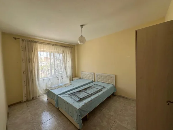 Tirane, shitet apartament 3+1+Ballkon Kati 3, 98 m² 178.000 € (rruga ifran tomin)