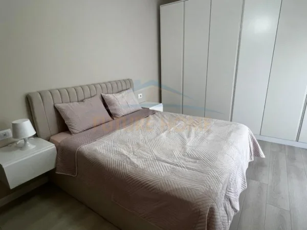0683487469 Tirane, jepet me qera apartament 2+1+Ballkon Kati 6, 103 m² 700 € (Vizion Plus)
