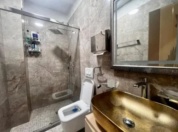 Tirane, shitet apartament 3+1+Ballkon Kati 2, 121 m² 240.000 € (Kodra e Diellit - Tiranë)