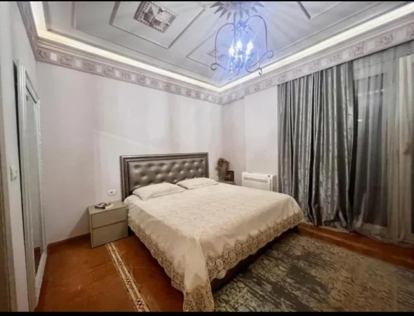 Tirane, shitet apartament 3+1+Ballkon Kati 2, 121 m² 240.000 € (Kodra e Diellit - Tiranë)