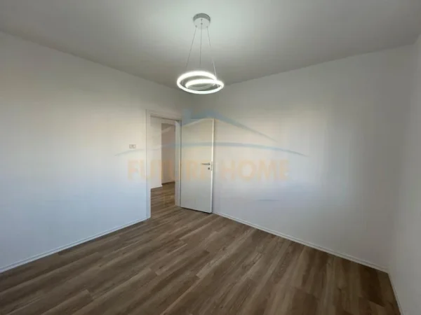 Durres, shitet apartament 2+1 Kati 2, 61 m² 81.000 € 