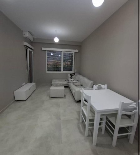 Tirane, jepet me qera apartament 1+1+Ballkon Kati 6, 60 m² 600 € (RRUGA E KAVAJES)