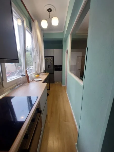 Tirane, jap me qera Vile 5+1 , 210 m² 1.200 € (mihal grameno)