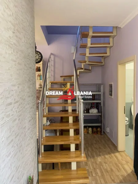 Tirane, shitet Vile 5+1+Aneks+Ballkon Kati 3, 998 m² 350.000 € (Ne Peze - ID 4151194)