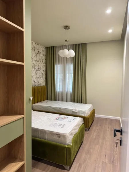 Tirane, jap me qera apartament 2+1 Kati 5, 120 m² 1.500 € (qender)