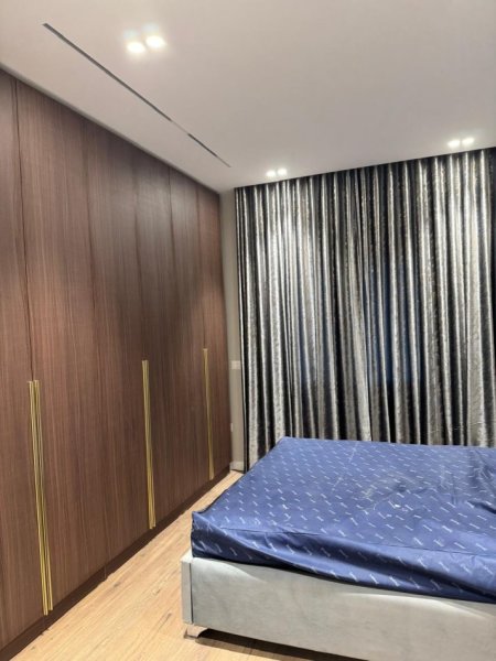 Tirane, jap me qera apartament 2+1 Kati 5, 120 m² 1.500 € (qender)