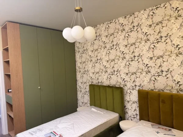 Tirane, jap me qera apartament 2+1 Kati 5, 120 m² 1.500 € (qender)