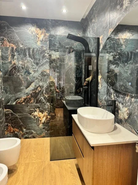 Tirane, jap me qera apartament 2+1 Kati 5, 120 m² 1.500 € (qender)