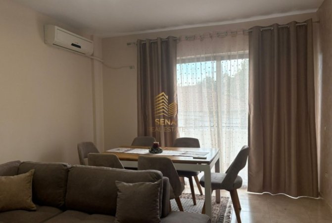 Tirane, jepet me qera apartament 2+1+Ballkon Kati 2, 90 m² 600 € (Rruga e Elbasanit - Prane Pallatit te Brigadave)