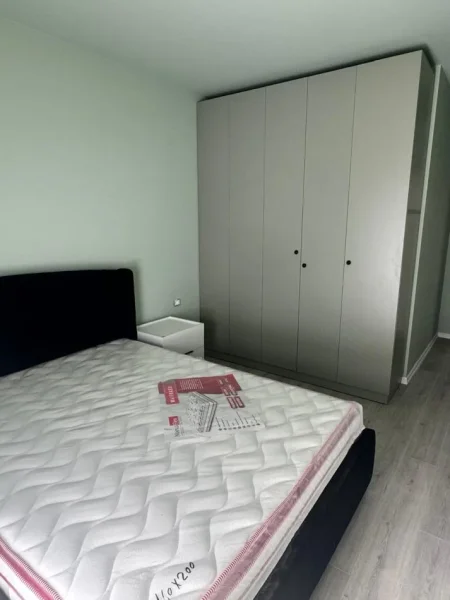 Tirane, jap me qera apartament 1+1+Ballkon Kati 3, 70 m² 650 € (don bosko)