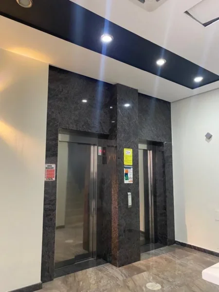 Durres, jepet me qera ambjent biznesi Kati 2, 250 m² 1.500 € (durres)