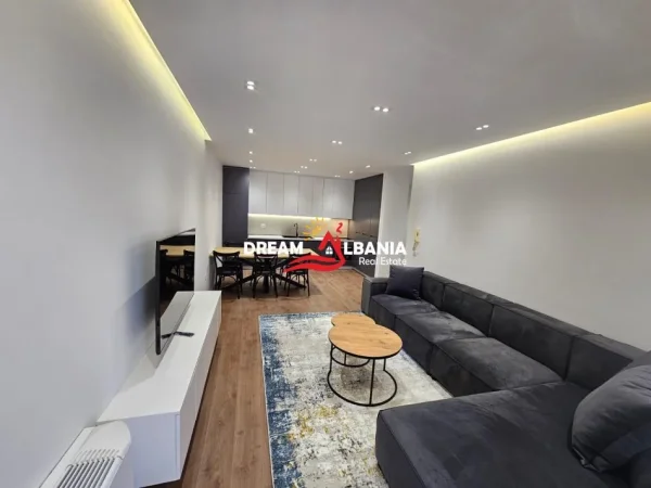 Tirane, jepet me qera apartament 2+1+Ballkon Kati 5, 110 m² 1.000 € (Ne rrugen Him Kolli - ID 42214680)