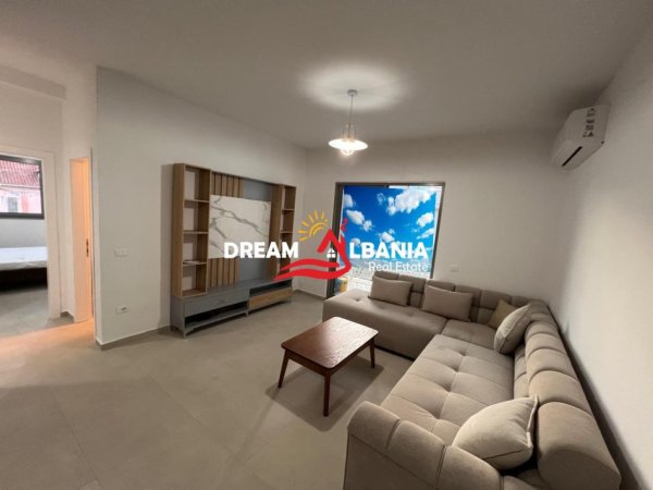 Tirane, jepet me qera apartament 2+1+Ballkon Kati 2, 117 m² 750 € (Tek Fusha Aviacionit - ID 42215105)