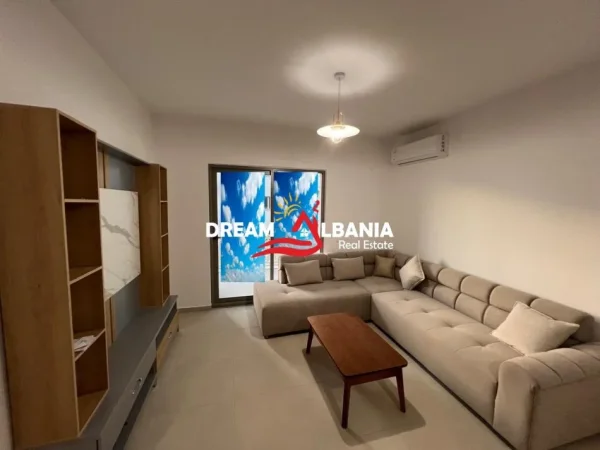 Tirane, jepet me qera apartament 2+1+Ballkon Kati 2, 117 m² 750 € (Tek Fusha Aviacionit - ID 42215105)