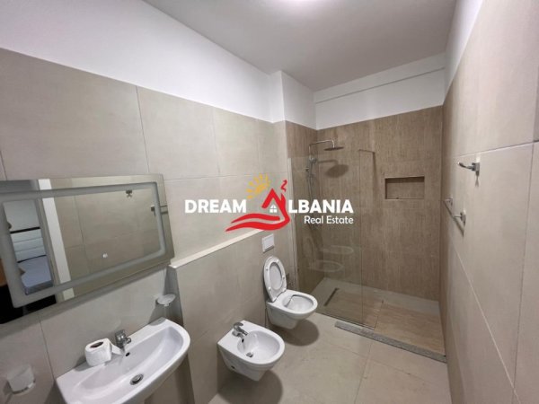 Tirane, jepet me qera apartament 2+1+Ballkon Kati 2, 117 m² 750 € (Tek Fusha Aviacionit - ID 42215105)