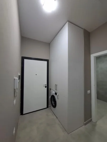 Tirane, jepet me qera apartament 1+1+Ballkon Kati 6, 60 m² 600 € (rruga e kavajes)