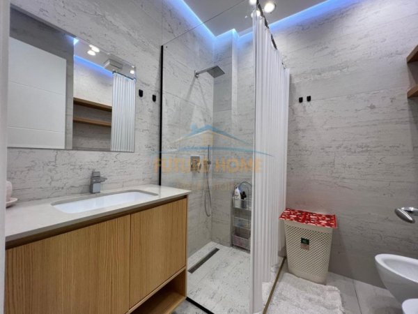 Tirane, jepet me qera apartament 1+1 Kati 7, 73 m² 800 € 