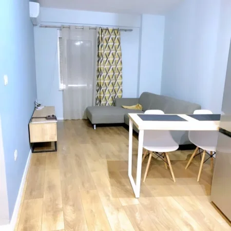 Tirane, shitet apartament 1+1 , 64 m² 105.000 € (Kompleksi Ales)