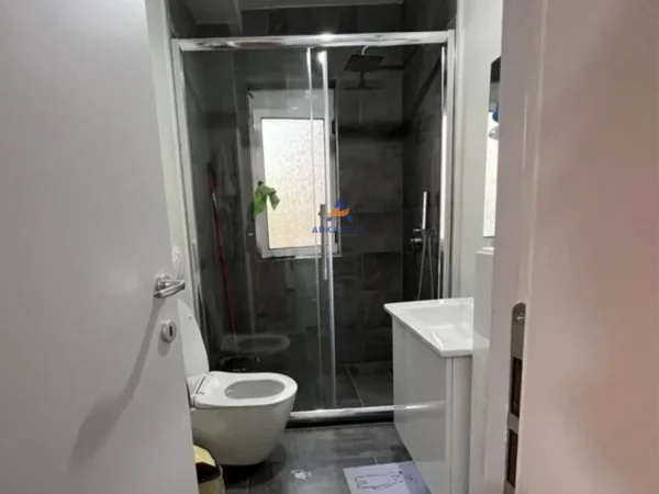 shitet apartament 2+1+Ballkon Kati 3, 81 m² 160.000 € (PRANE MATERNITETIT TE RI ,BRRYL)