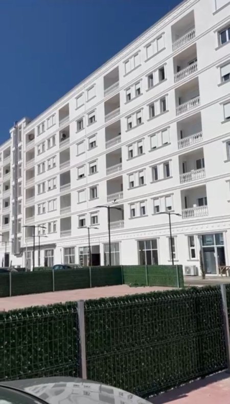 Tirane, jepet me qera apartament 1+1 Kati 4, 70 m² 350 € (PASKUQAN)
