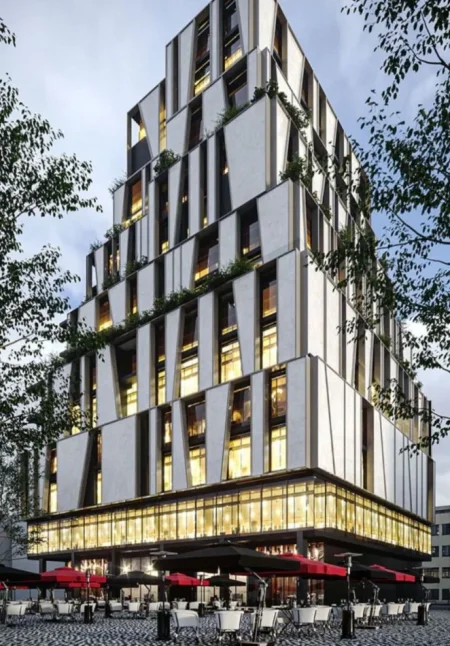 Tirane, jepet me qera zyre Kati 3, 100 m² 1.000 € (qender)