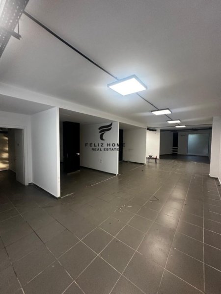 Tirane, jepet me qera ambjent biznesi Kati 1, 700 m² 5.000 € (STADIUMI DINAMO)