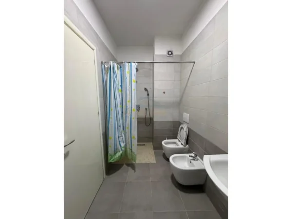 Tirane, shitet apartament 1+1 Kati 5, 71 m² 12.900.000 € 