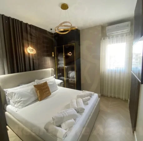 Durres, jepet me qera apartament 1+1+Ballkon Kati 2, 70 m² 600 € (Lagja 13,Plazh Hotel Vivas)