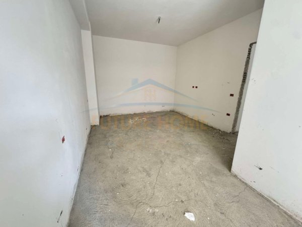 Tirane, shitet apartament 2+1 Kati 2, 93 m² 14.000.000 € 