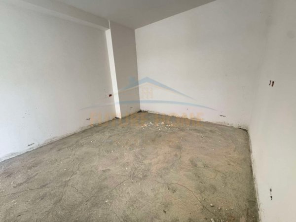 Tirane, shitet apartament 2+1 Kati 2, 93 m² 14.000.000 € 